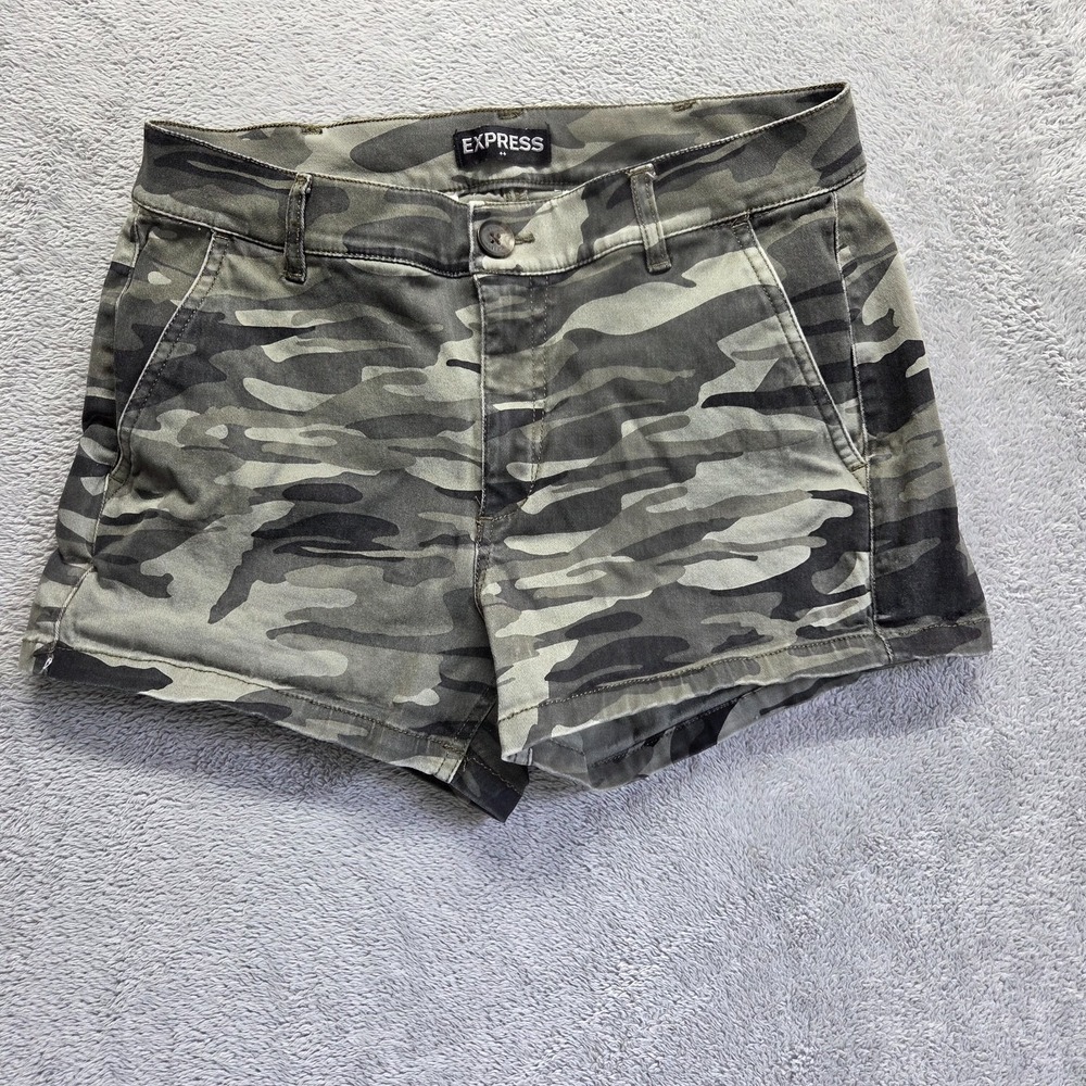 Express Shorts Womens 4 Green Midi Mid Rise 2" Inseam Camouflage Summer